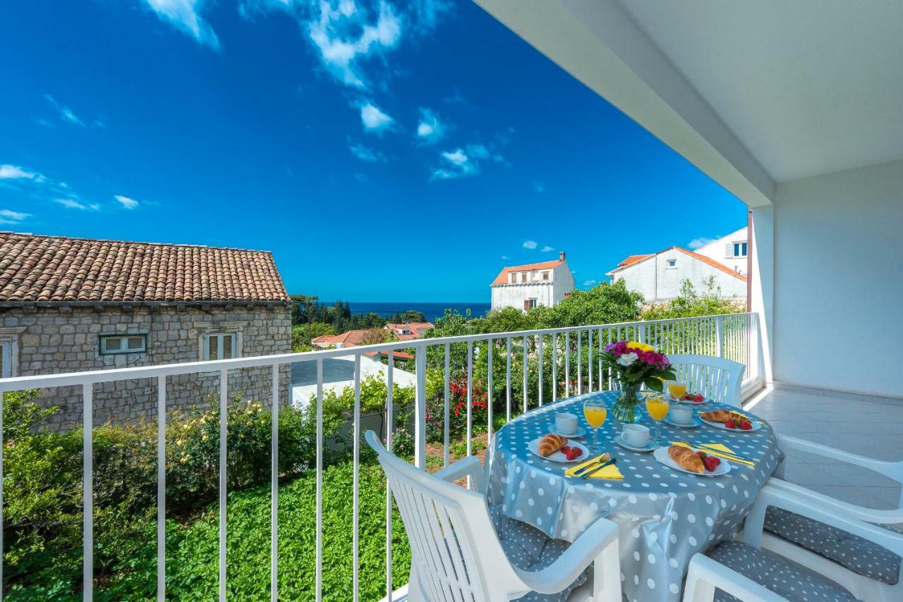 Jele Apartment *