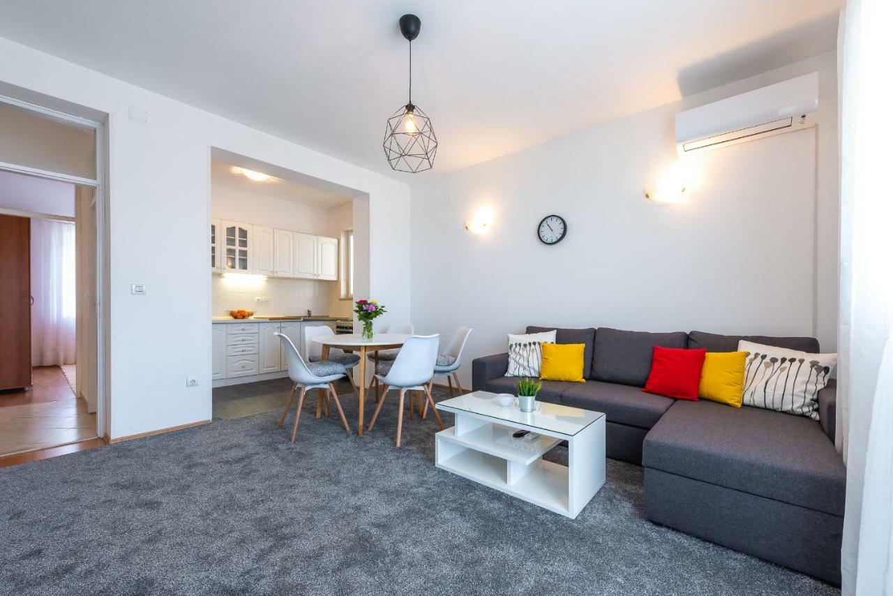 Apartment Jele *