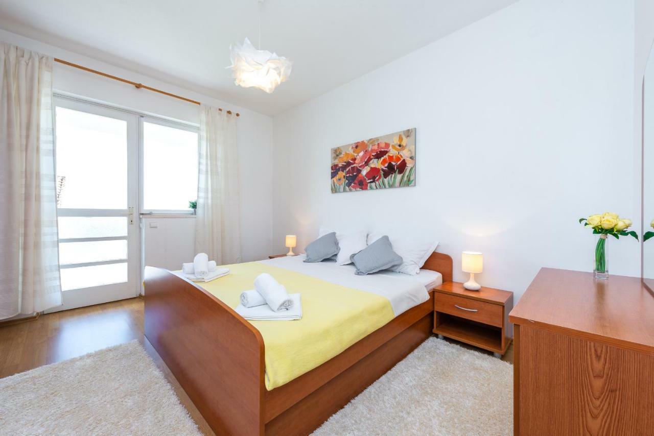 Apartment Jele *